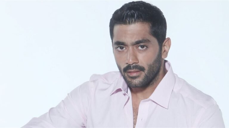 احمد-فلوكس-محرج-الجامعة-البريطانية-تكذب-منحه-الدكتوراه.jpg