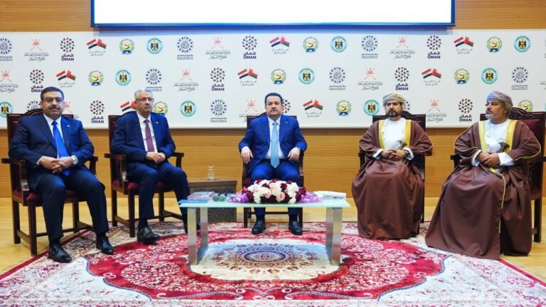 السوداني-يؤكد-سعة-الفرص-الاستثمارية-المتبادلة-في-العراق-وعُمان-لرجال.jpg