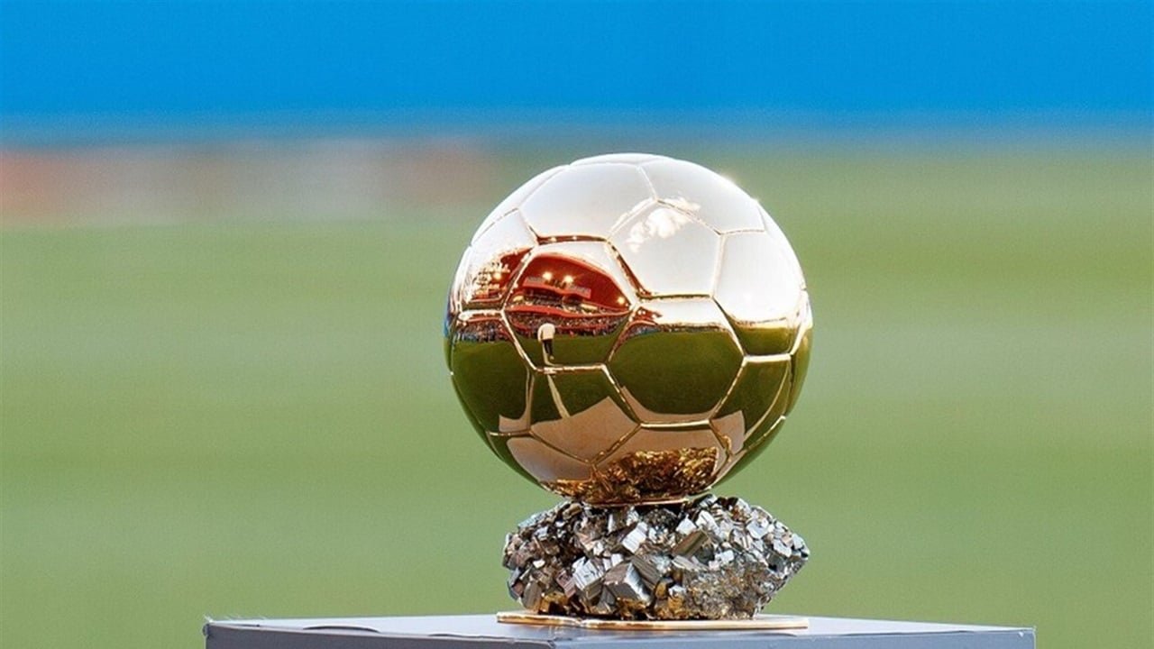 الكرة-الذهبية-2025-تعرف-على-موعد-الحفل-والمرشحين-والقنوات-الناقلة.jpg