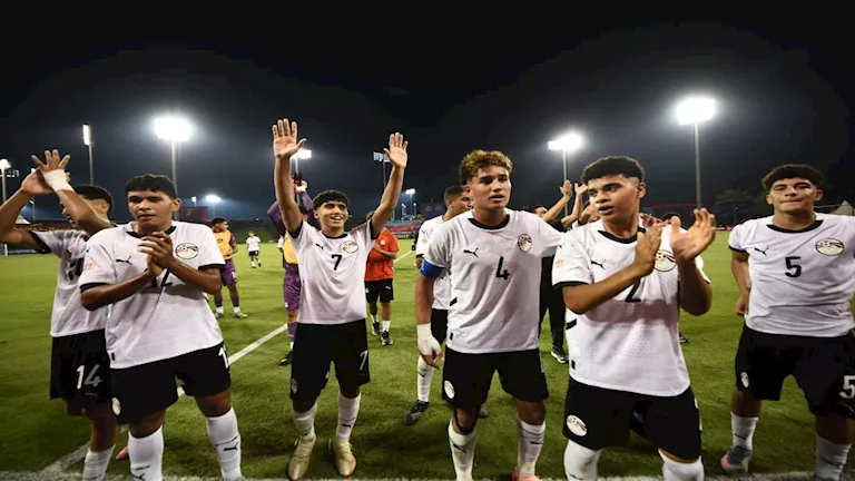 قبل-رأس-والدته-كيف-احتفل-لاعبو-منتخب-مصر-للناشئين-بالفوز.webp.webp
