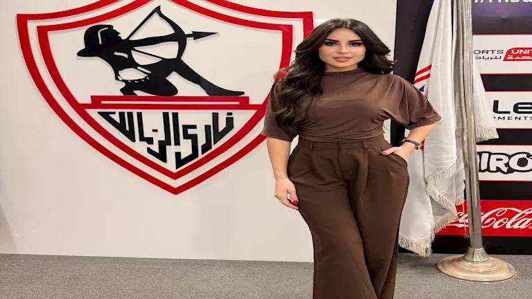 11-صورة-لزوجة-محمد-عواد-من-داخل-راديو-الزمالك-والجمهور.webp.webp