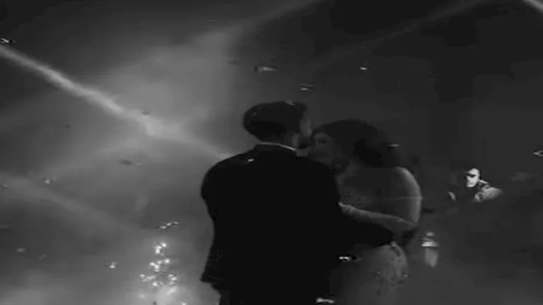 7-صورة-لوصلة-رقص-رومانسية-بين-أحمد-عبد-القادر-وزوجته.webp.webp