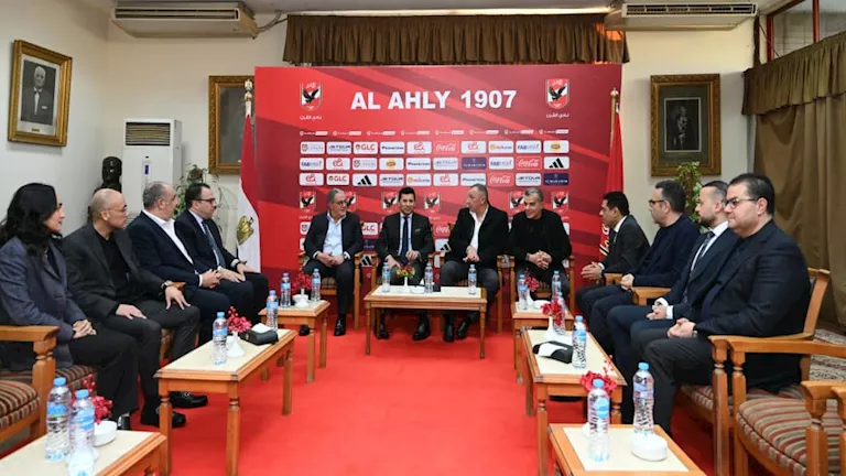 تفاصيل-زيارة-وزير-الرياضة-يلتقي-لمجلس-إدارة-النادي-الأهلي.webp.webp