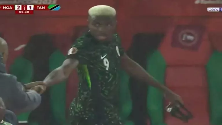 كأس-الأمم-الأفريقية-غضب-أوسيمين-بعد-استبداله-في-مباراة-نيجيريا.webp.webp