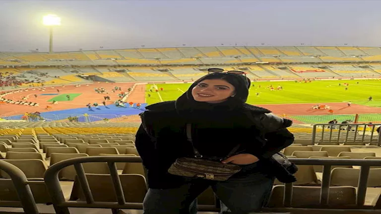 12-صورة-لزوجة-مروان-عطية-من-مدرجات-الأهلي-ويانج-أفريكانز.webp.webp
