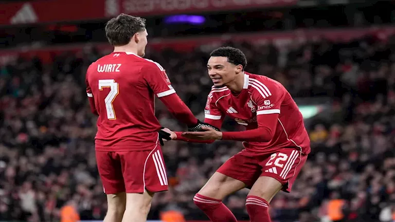 إيرادات-المتصدر-أكثر-من-بليون-يورو-أغنى-10-أندية-في.webp.webp