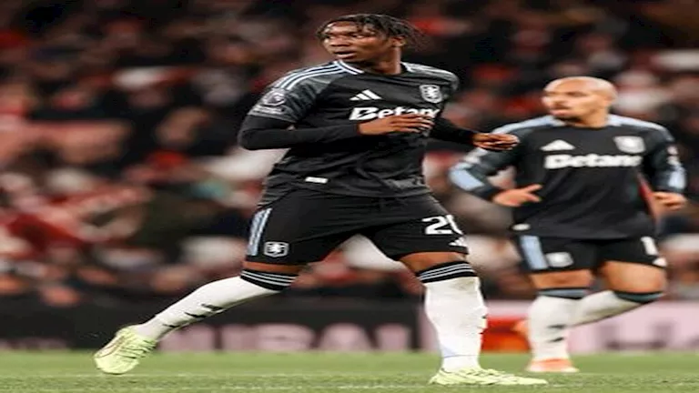 احتفال-خاص-لوالدة-لاعب-أستون-فيلا-بعد-ظهوره-الأول-بالدوري.webp.webp