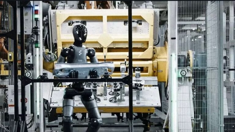 الروبوت-أبولو-يسكن-مصانع-BMW-وينجز-1500-ساعة-عمل-بدون.jpeg