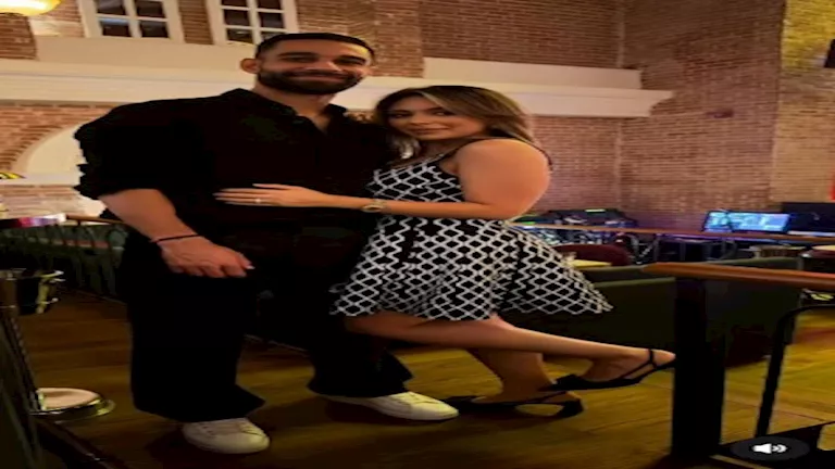 بمناسبة-عيد-زواجهما-زوجة-عمرو-السولية-تشارك-صورًا-رومانسية-وتعلق.webp.webp