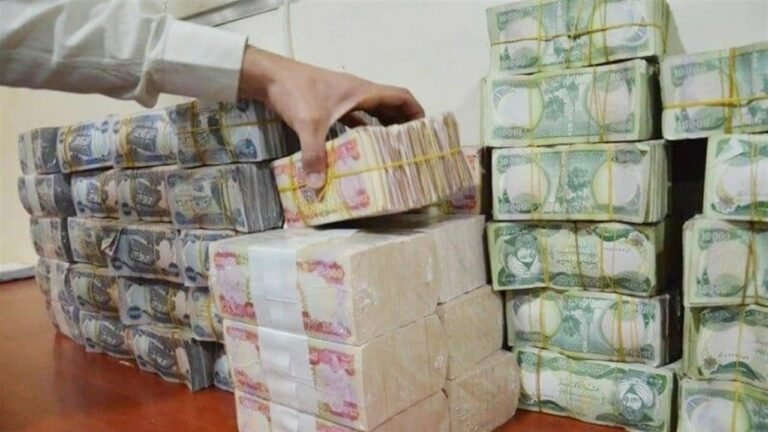 بينها-تخص-الرواتب-التقاعدية-والتموينية-المرسومي-يقدم-30-حلاً-للأزمة.jpg