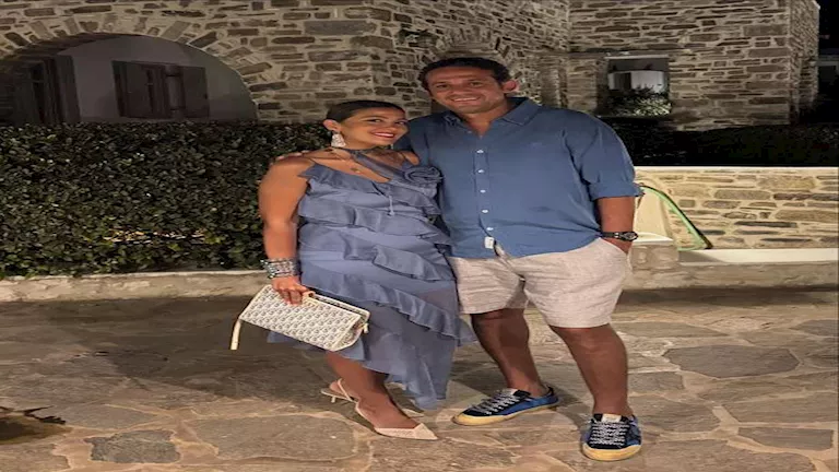 محمد-فضل-ينشر-18-صورة-مع-زوجته-احتفالا-بعيد-ميلاده.webp.webp