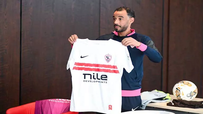الزمالك-بالزي-الأساسي-أمام-كايزر-تشيفز-الجنوب-أفريقي.webp.webp