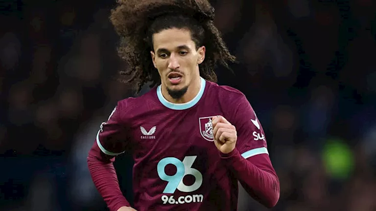 بعد-واقعة-فينيسيوس-لاعب-تونسي-يتعرض-للعنصرية-في-الدوري-الإنجليزي.webp.webp