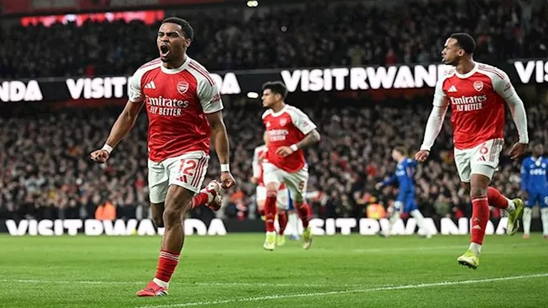 أرسنال-يحقق-الفوز-على-تشيلسي-بثنائية-في-ديربي-لندن.webp.webp