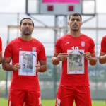 شاهد-بالصور-لاعبو-منتخب-إيران-يكرمون-ضحايا-الحرب.webp.webp