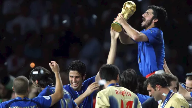 من-مجد-2006-إلى-كابوس-الإقصاء-ماذا-يحدث-لمنتخب-إيطاليا؟.webp.webp
