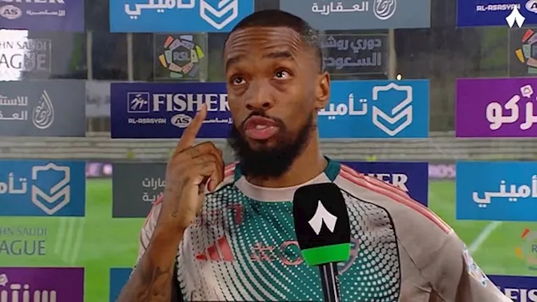 اتهامات-مباشرة-من-نجم-أهلي-جدة-للتحكيم-في-دوري-روشن.webp.webp