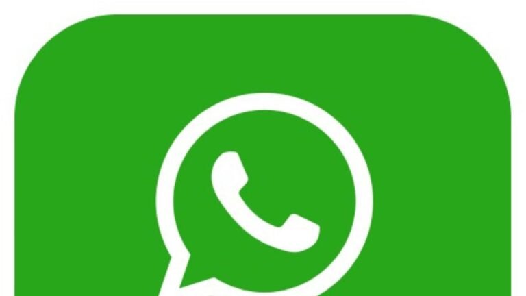 واتساب-تحذر-من-تطبيق-مزيف-يتجسس-على-مستخدمين.jpeg