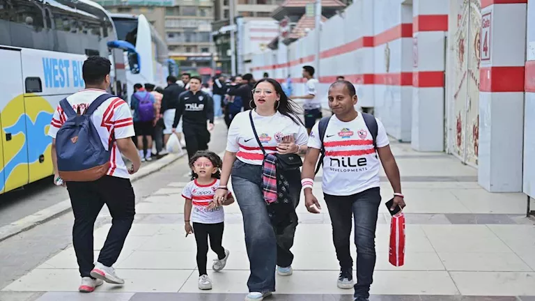 حافلات-جماهير-الزمالك-تتحرك-إلى-برج-العرب-لمؤازرة-الفريق-أمام.webp.webp