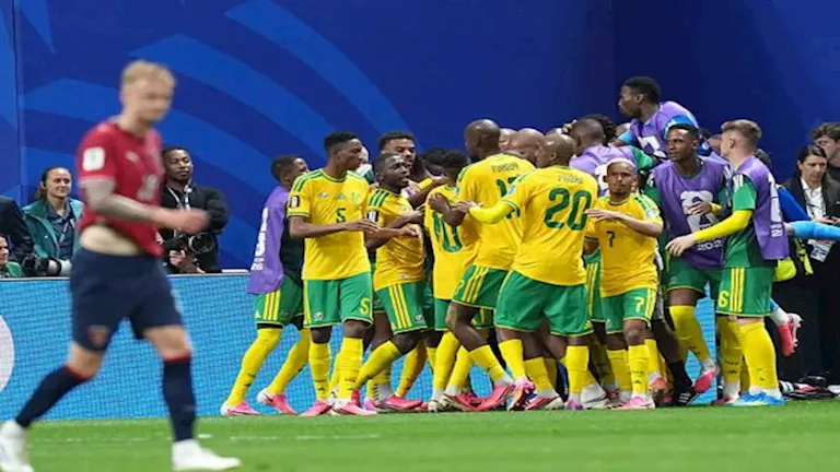 التشكيل-الرسمي-لمباراة-جنوب-أفريقيا-وكوريا-الجنوبية-في-كأس-العالم.webp.webp