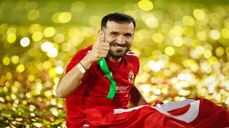 رفقة-أسرته-علي-معلول-يقضي-عطلته-في-مصر.webp.webp