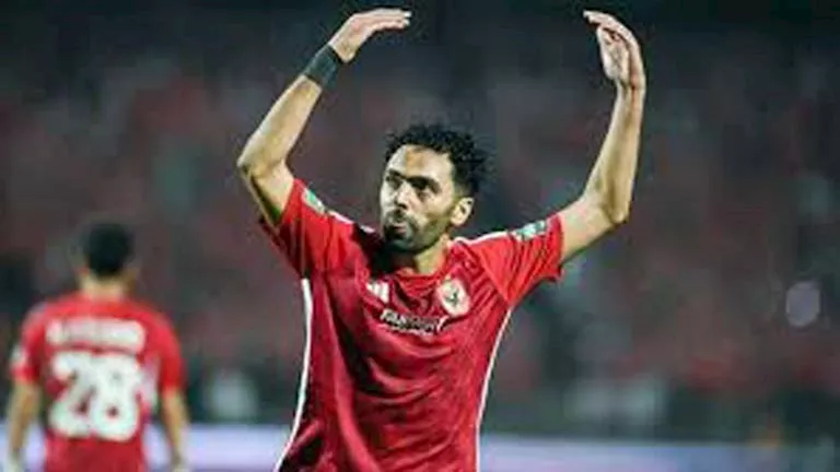 أول-تعليق-من-حسين-الشحات-بعد-تجديد-تعاقده-مع-الأهلي.webp.webp