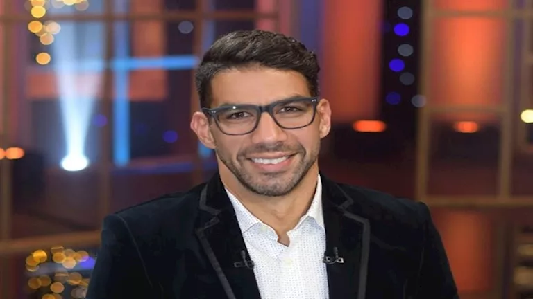 أول-ظهور-لشريف-إكرامي-بعد-اعتزال-كرة-القدم.webp.webp