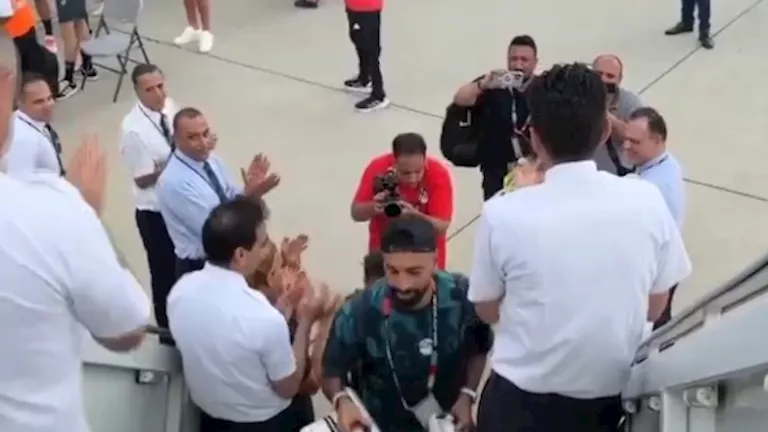 أول-ظهور-لمحمد-صلاح-خلال-عودة-بعثة-منتخب-مصر-من.webp.webp