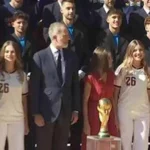 استقبال-ملكي-لمنتخب-إسبانيا-في-قصر-زارزويلا-بعد-التتويج-بالمونديال.webp.webp