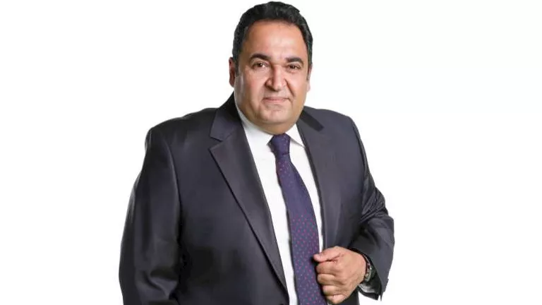 بيشرب-مياه-فوارة-مش-خمرة-محمد-علي-خير-يرد-على.webp.webp