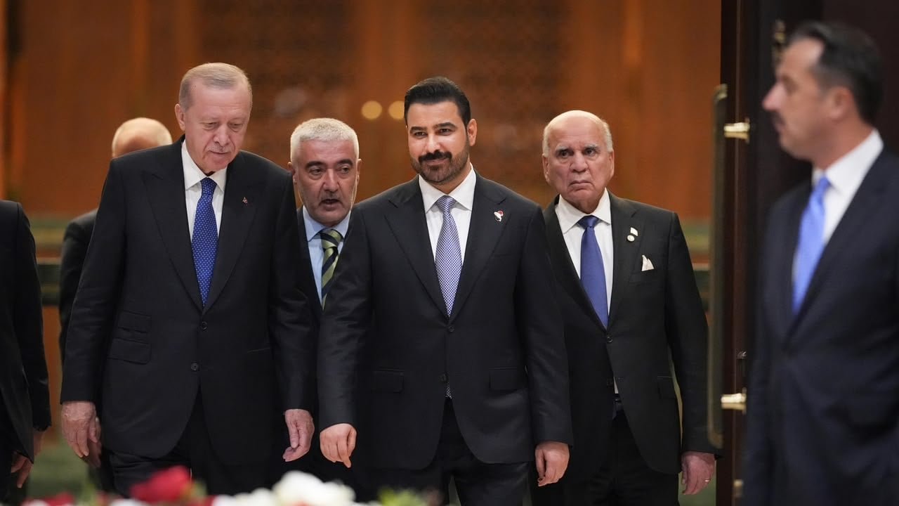تفاصيل-مخرجات-لقاء-الزيدي-وأردوغان-مباحثات-شاملة-والتنمية-أبرز.jpg