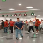 توافد-كثيف-للجماهير-إلى-مونوريل-استعدادًا-لمتابعة-مباراة-مصر-وأستراليا.webp.webp