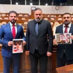 حادثة-صور-القادة-الايرانيين-في-كربلاء-تفجر-موجة-جدل-سياسي.jpg