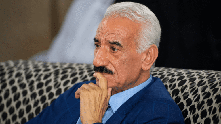 فاروق-هلال-من-مقاعد-معهد-الفنون-إلى-عرش-التلحين-واكتشاف.png