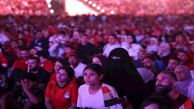 كيف-تابعت-جماهير-الكرة-المصرية-مباريات-المنتخب-الماضية.webp.webp
