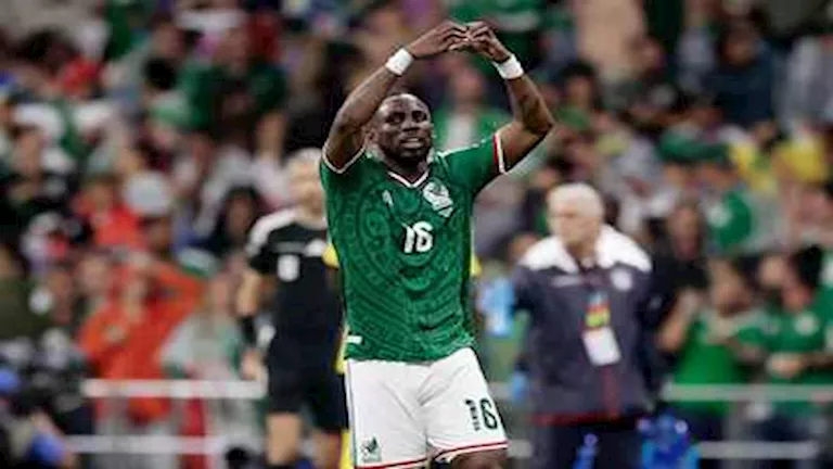 كينيونيس-لاعب-منتخب-المكسيك-يسجل-رقما-تاريخيا-في-كأس-العالم.webp.webp