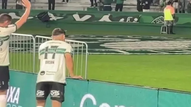 إصابة-لاعب-خلال-احتفاله-بهدف-في-الدوري-البرازيلي.webp.webp