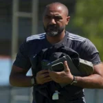 الأهلي-أمام-طموح-محمد-شوقي-ماذا-يفعل-مدرب-زد-أمام.webp.webp