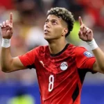 الأهلي-يؤمن-بقاء-إمام-عاشور-حتى-2030-وإعلامي-يكشف-قيمة.webp.webp