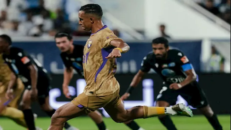 العين-الإماراتي-يحقق-الفوز-على-بني-ياس-برباعية-في-الدوري.webp.webp
