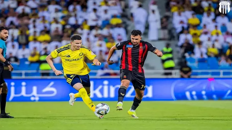 النصر-يهزم-الرياض-ويتصدر-دوري-روشن-السعودي.webp.webp