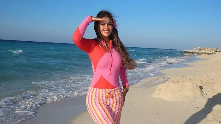 بحبك-زوجة-إمام-عاشور-تنشر-صورا-جديدة-بالمصيف-وزوجها-يعلق.webp.webp