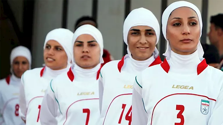 بعد-12-عاما-من-رفع-الحظر-4-لاعبات-محجبات-يتألقن.webp.webp