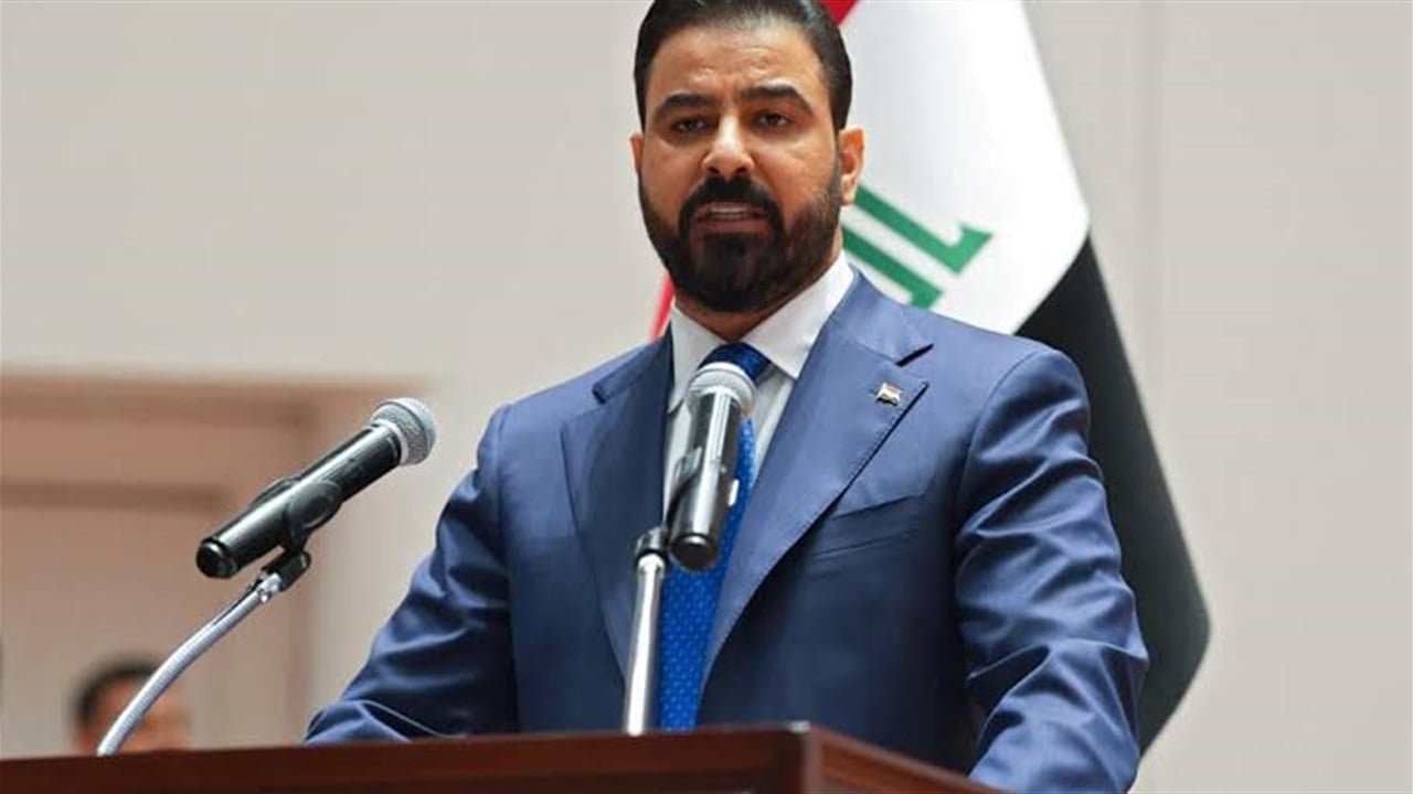 رئيس-الوزراء-يتحدث-عن-رواتب-الموظفين-ويكشف-عن-مصير-الموازنة.jpg