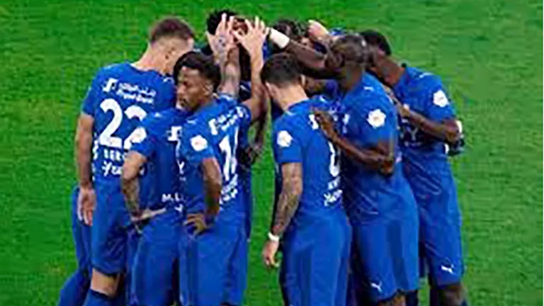 كريم-بنزيما-يقود-الهلال-السعودي-لمواجهة-الفيحاء-في-الدوري.webp.webp
