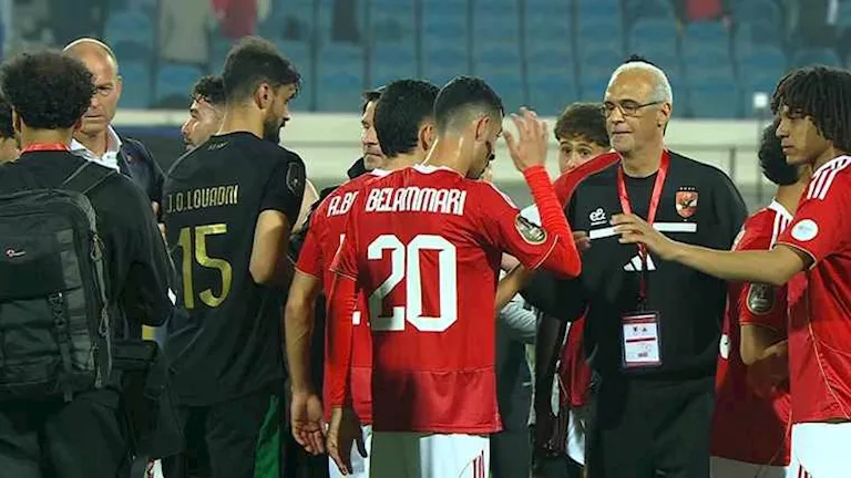 يغادر-المستشفى-خلال-48-ساعة-لاعب-الأهلي-يجري-جراحة-الصليبي.webp.webp