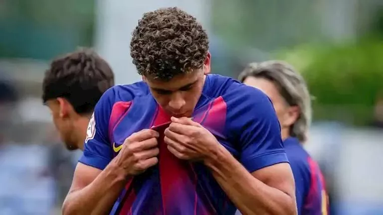 قائمة-برشلونة-لمواجهة-راسينج-سانتاندير-في-الدوري-الإسباني-موقف-حمزة.webp.webp