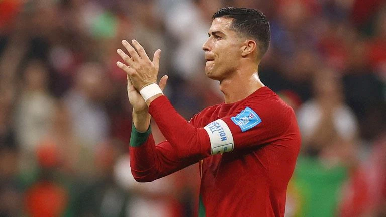 ماضيه-لا-يشفع-له-مدرب-البرتغال-يصدم-كريستيانو-رونالدو-بتصريحات.webp.webp