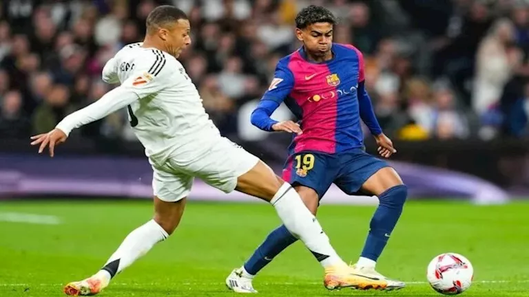 بوما-تكشف-عن-كرة-كلاسيكو-ريال-مدريد-وبرشلونة-في-موسم.webp.webp